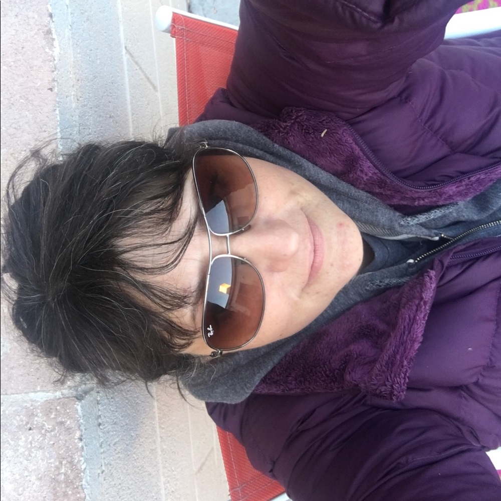 Meet your Posher, Bobbi